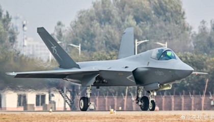 官宣!空军歼-35A图片发布,将亮相中国航展