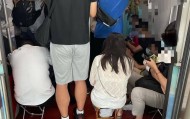 多地地铁提醒勿做“板凳族” 行车安全和乘客舒适需求如何兼顾？｜封面深镜