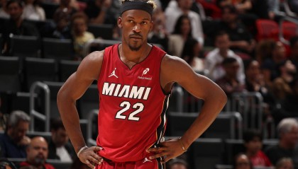 【NBA·记者观察】交易来35岁巴特勒,勇士管理层或在“饮鸩止渴”