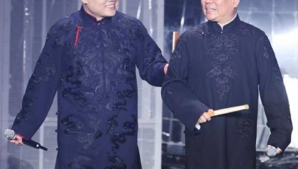 岳云鹏深夜发文回应演唱会争议:深知自己是业余,嗓音也没有那么动听,这一点您各位骂得对