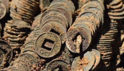 古代吃饭花个几两银子是真的吗？古代一两银子等于现代多少钱？