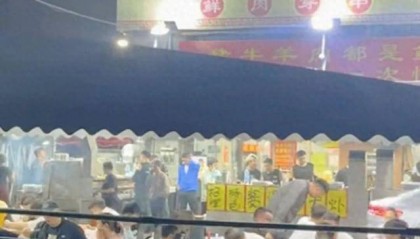 赞助苏超的东北烧烤店老板,两年前还在路边摆摊,否认赞助300万元