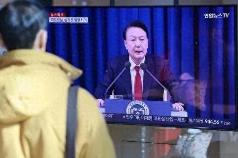 韩国政变“惊天大瓜”！尹锡悦挑衅金正恩，想假扮朝军潜入首尔？