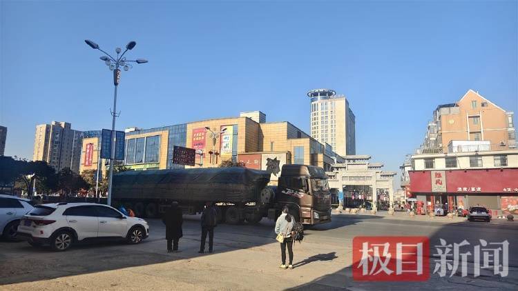 江西“最强钉子户”独守孤房 ：有点后悔像‘赌’输了 没料到政府让公路改道