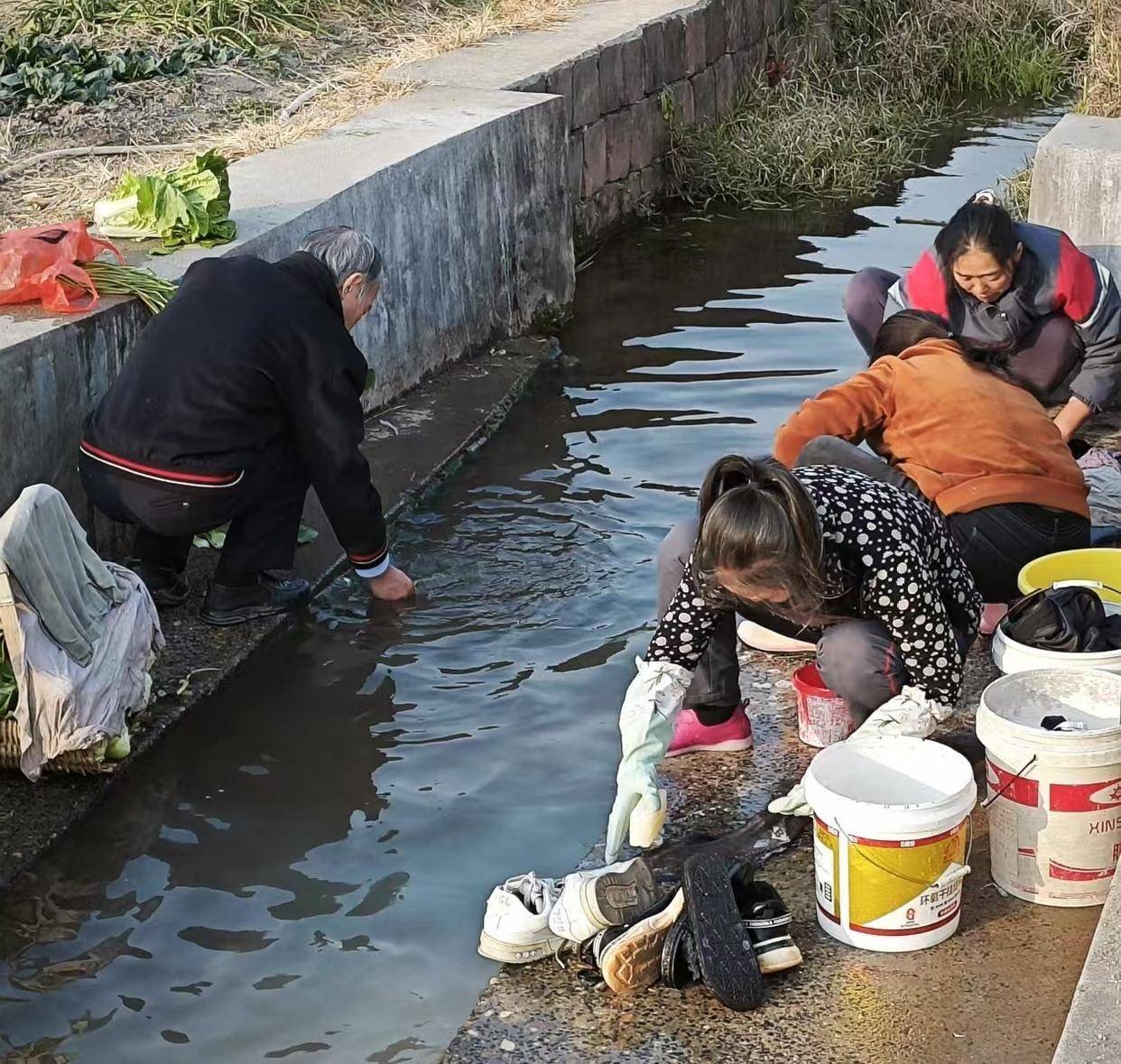 江西“最强钉子户”独守孤房 ：有点后悔像‘赌’输了 没料到政府让公路改道