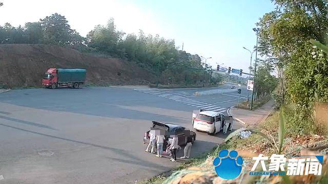 暗访长沙地下代孕实验室：无牌车单日转运超10名女性进入