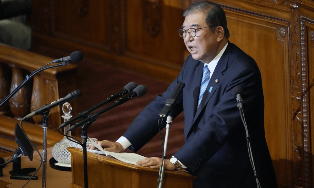 日本政坛骤变,麻生太郎召开紧急会议,不同意石破茂回来,让高市早苗闯关,最后一搏?