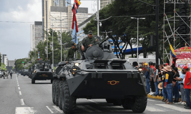 不宣而战!美军24小时内发动三次空袭,仅一人幸存,美军方下达保密要求?