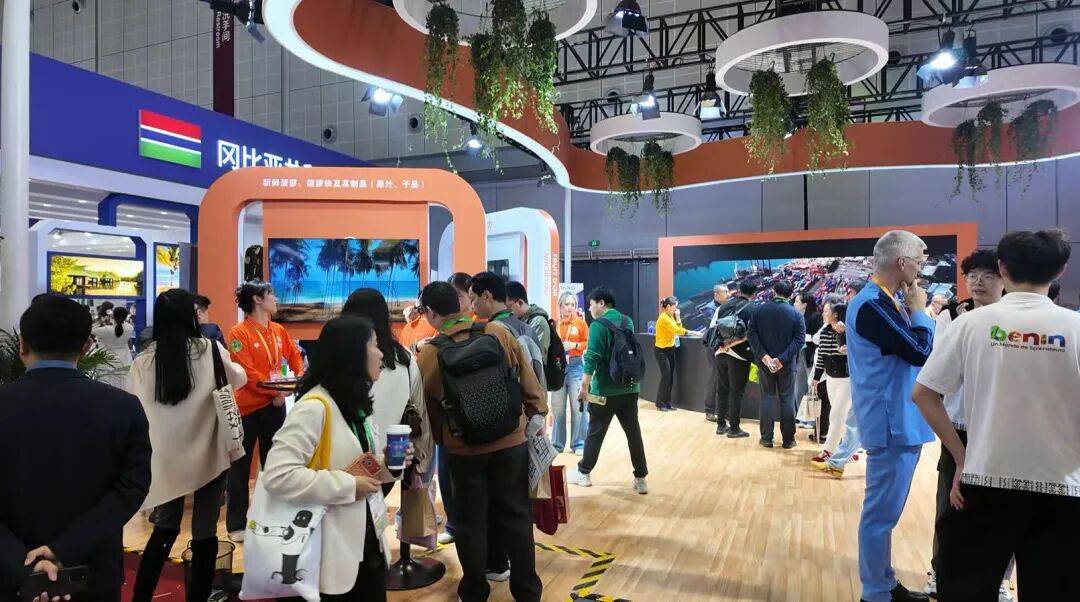 进博观察④：“大”与“小”间，看进博会“普惠包容”｜大江东