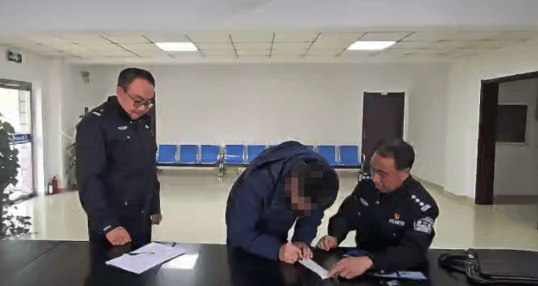 8人穿“警服”为婚礼开路?后续来了!